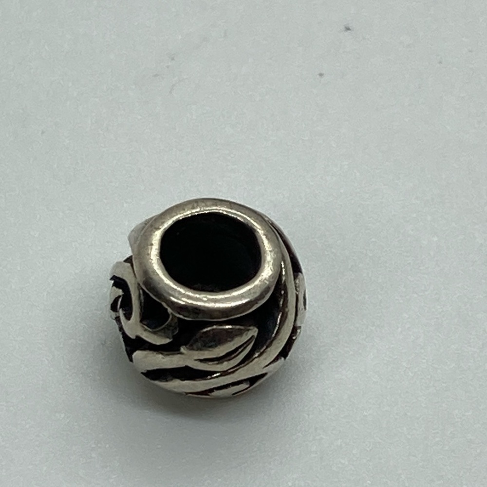 Persona 925 Sterling Silver Leaf & Vines Design Charm Bead - Picture 4 of 4